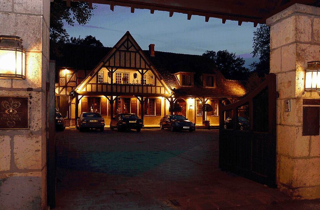 Auberge Des Templiers Boismorand Екстер'єр фото