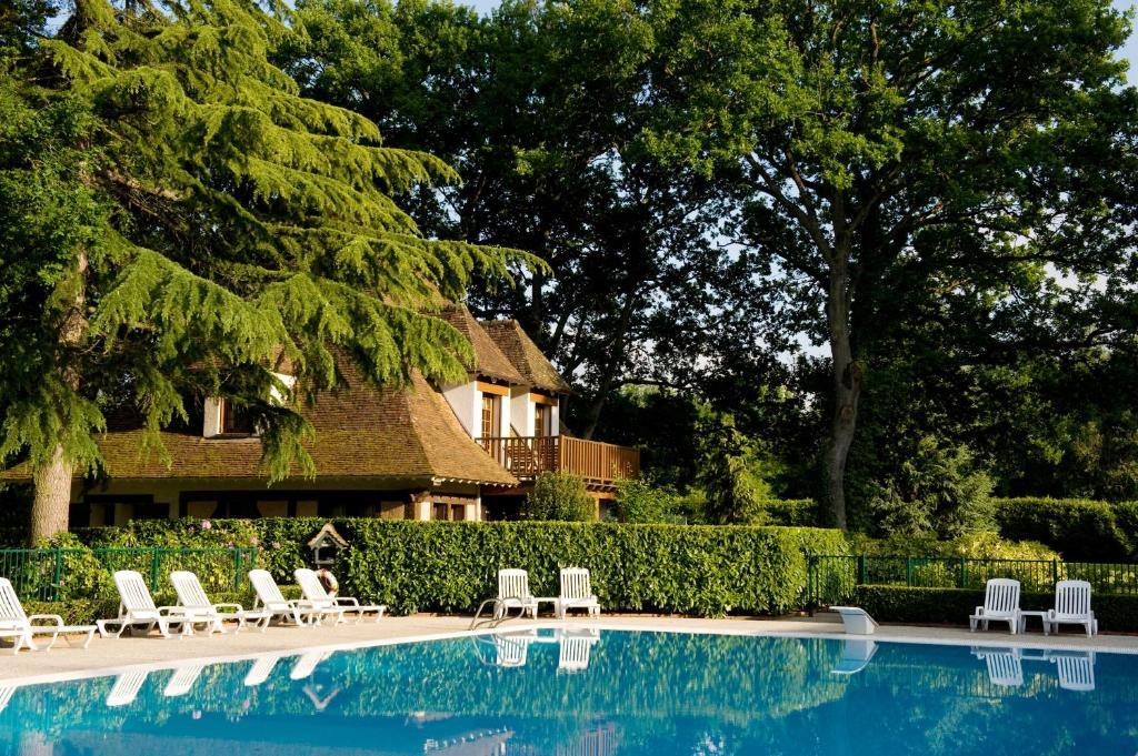 Auberge Des Templiers Boismorand Екстер'єр фото